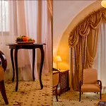 Citadel - Gastro Boutique Hotel- цитадель 5* Lemberg