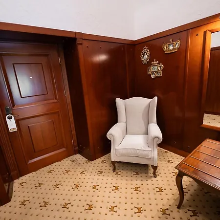 Citadel - Gastro Boutique Hotel- цитадель 5*