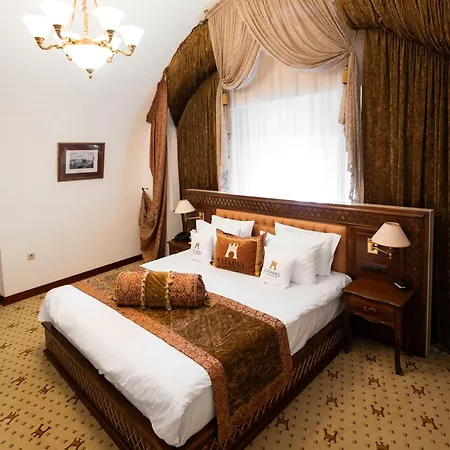 Citadel Gastro Boutique - цитадель 호텔