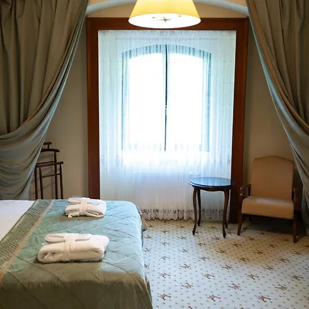 Citadel - Gastro Boutique Hotel- цитадель
