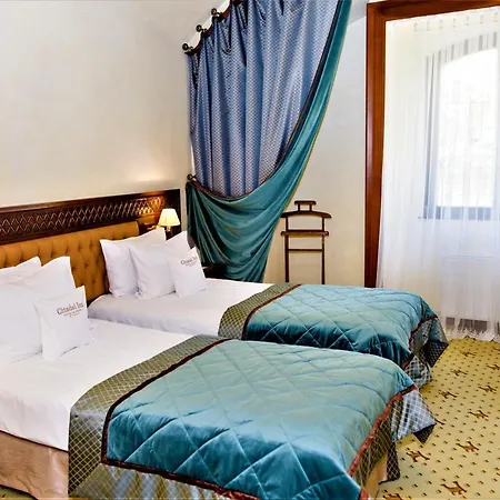 Hotel Citadel - Gastro Boutique Hotel- цитадель