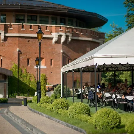 Citadel - Gastro Boutique Hotel- цитадель 리비프