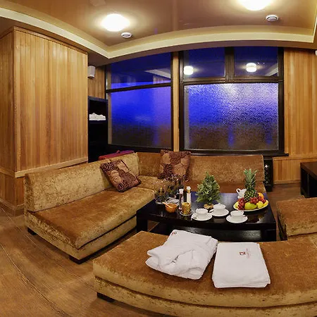 호텔 Citadel Gastro Boutique - цитадель 리비프