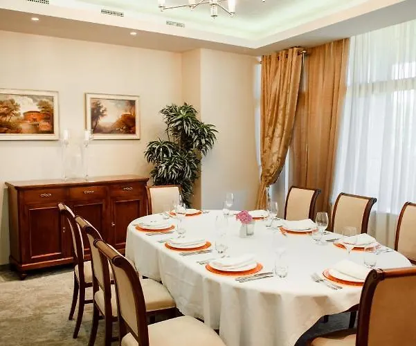Citadel - Gastro Boutique Hotel- цитадель Lvov