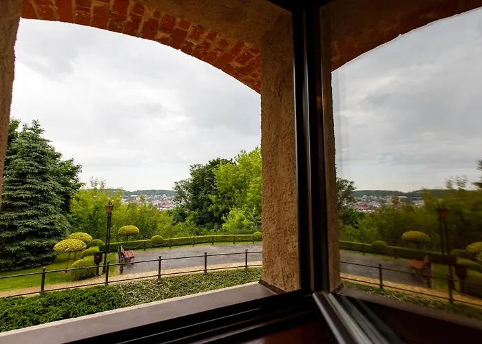 Citadel - Gastro Boutique Hotel- цитадель 5* Lvov