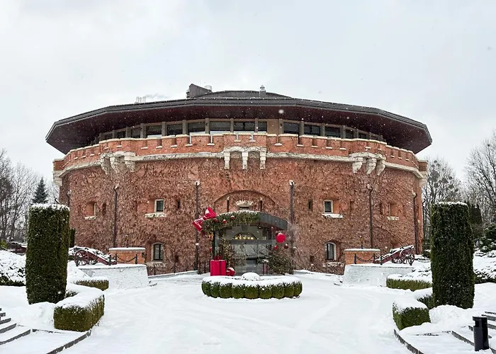 Citadel - Gastro Boutique Hotel- цитадель Ξενοδοχείο Λβιβ