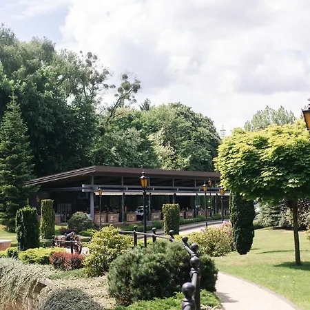Citadel - Gastro Boutique Hotel- цитадель Hotell 5*