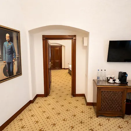Citadel - Gastro Boutique Hotel- цитадель 5*