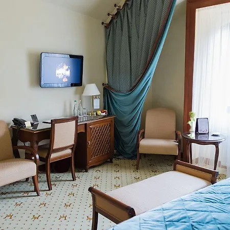 Citadel - Gastro Boutique Hotel- цитадель
