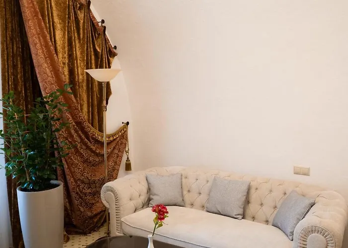 מלון Citadel - Gastro Boutique Hotel- цитадель 5*