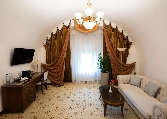 Hotell Citadel - Gastro Boutique Hotel- цитадель Lviv